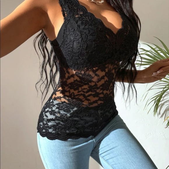 Black lace tank top - Picture 4 of 5